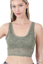 Load image into Gallery viewer, Seamless Lace Bra Top with Removable Bra Pads
