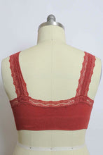 Load image into Gallery viewer, Lace Trim Padded Bralette Plus
