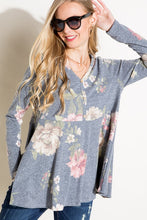 Load image into Gallery viewer, Floral Triblend Print Babydoll Top - Plus
