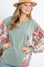 Load image into Gallery viewer, Floral Terry Mixed Casual Top - Plus
