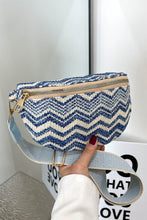 Load image into Gallery viewer, Chevron Straw Sling Bag
