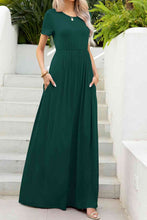 Load image into Gallery viewer, Round Neck Maxi Dress with Pockets
