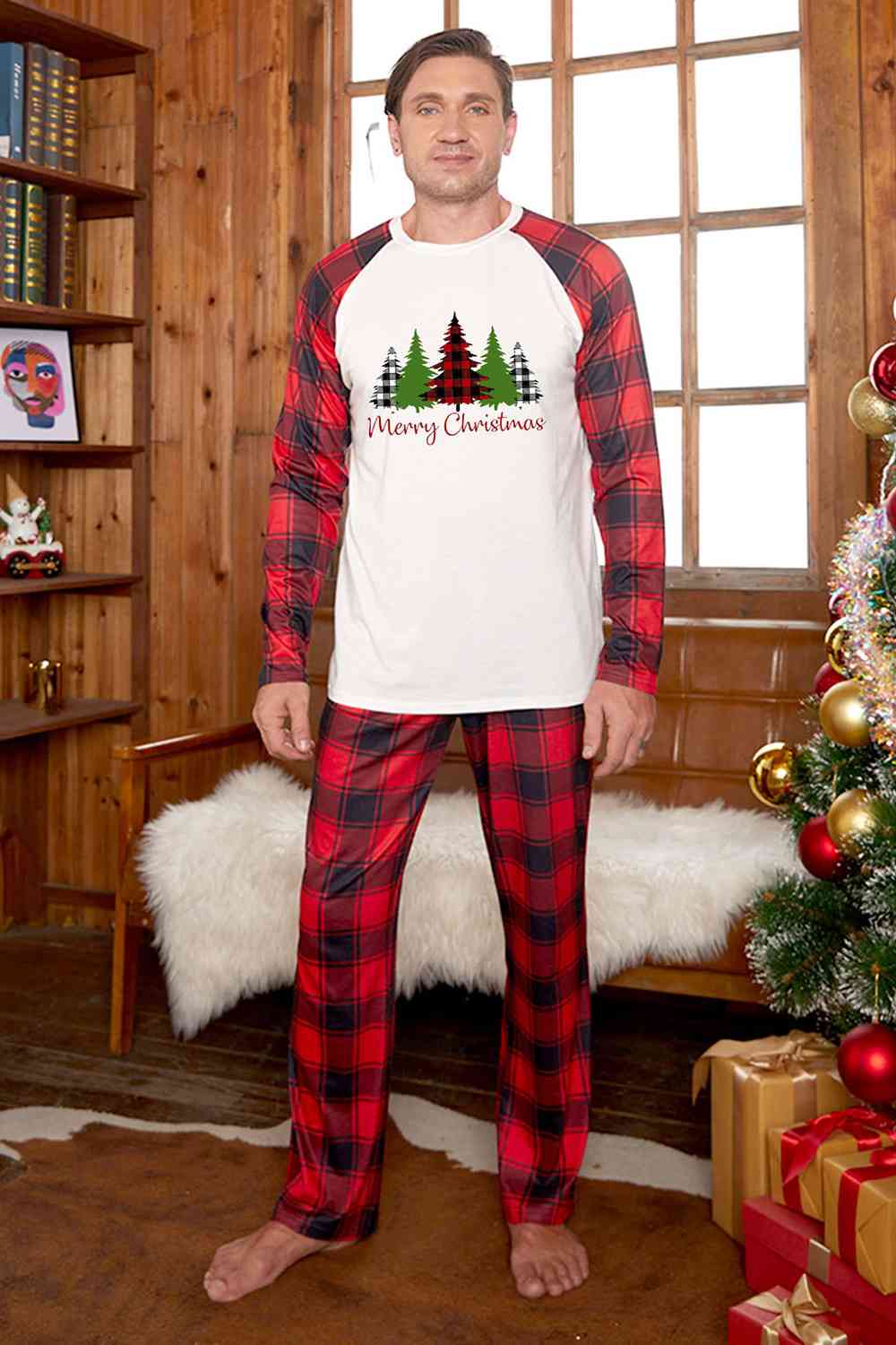 Men's MERRY CHRISTMAS Graphic Top and Plaid Pants Set
