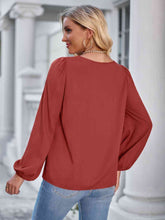 Load image into Gallery viewer, Square Neck Puff Sleeve Top
